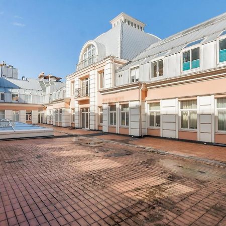 Central Apartment In Gedimino Av By Urban Rent Vilnius Ngoại thất bức ảnh