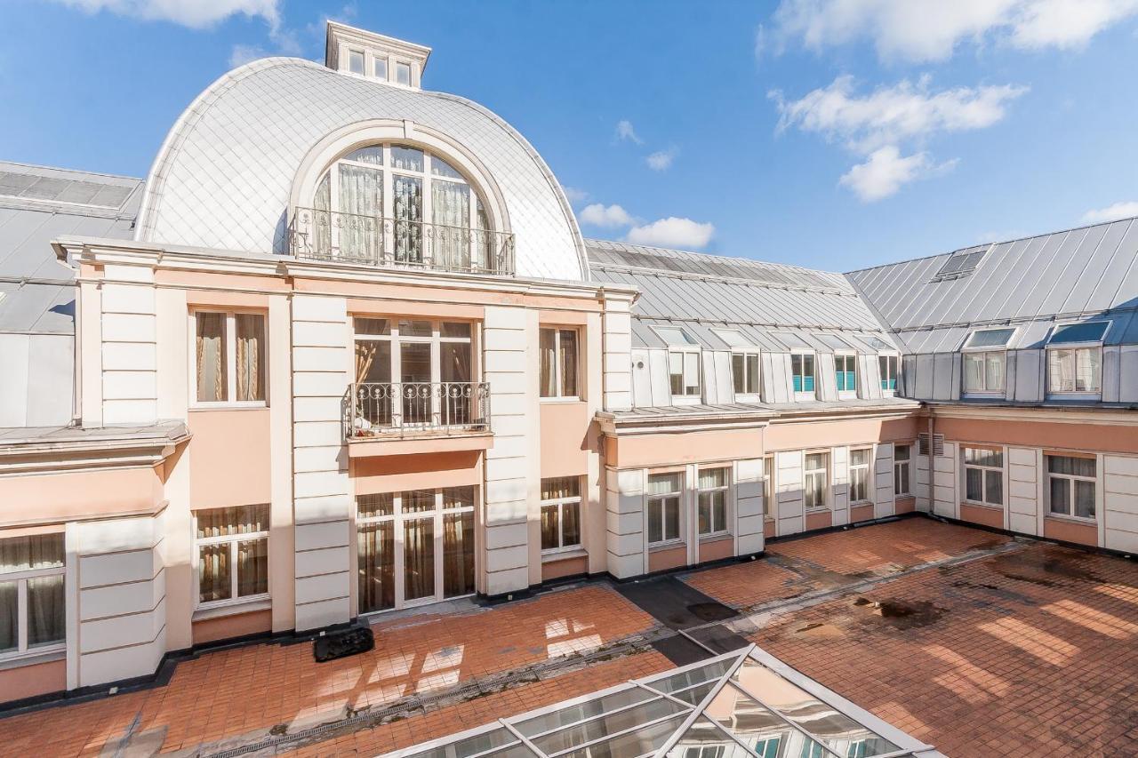 Central Apartment In Gedimino Av By Urban Rent Vilnius Ngoại thất bức ảnh