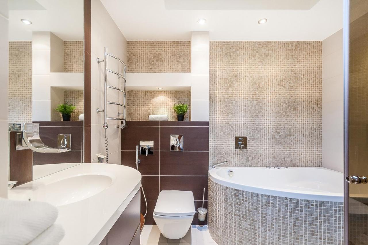 Central Apartment In Gedimino Av By Urban Rent Vilnius Ngoại thất bức ảnh